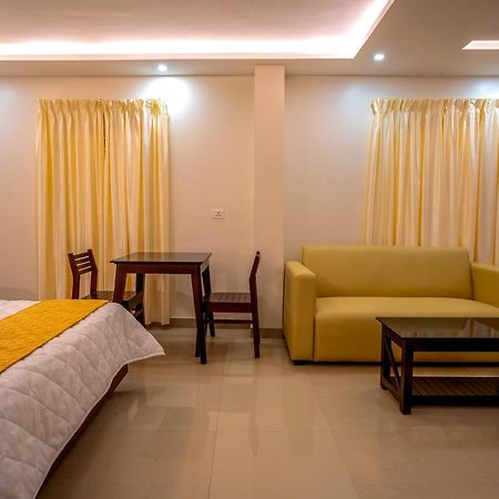 Hotel Metro Residency à Tirur Extérieur photo