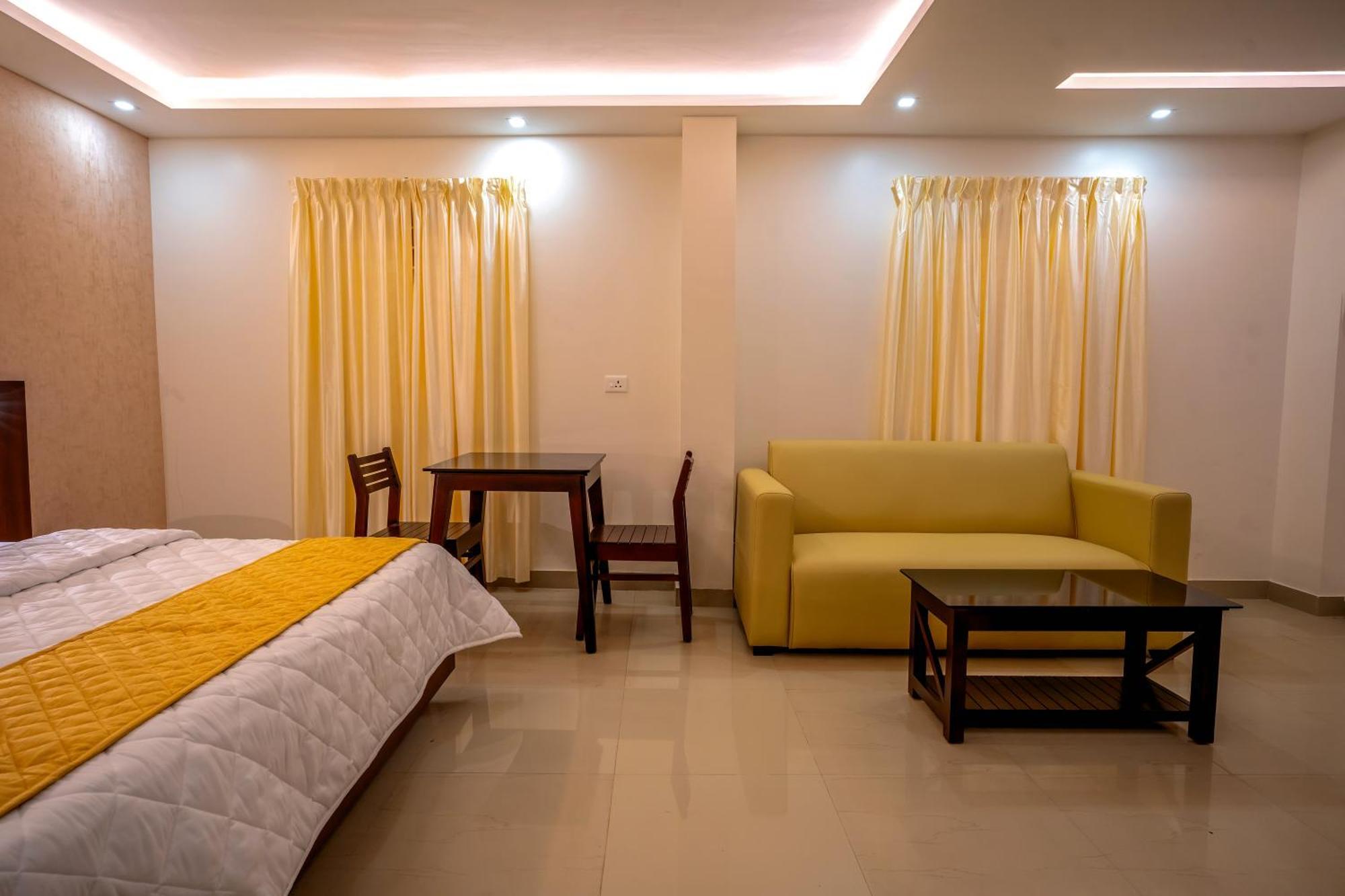Hotel Metro Residency à Tirur Extérieur photo