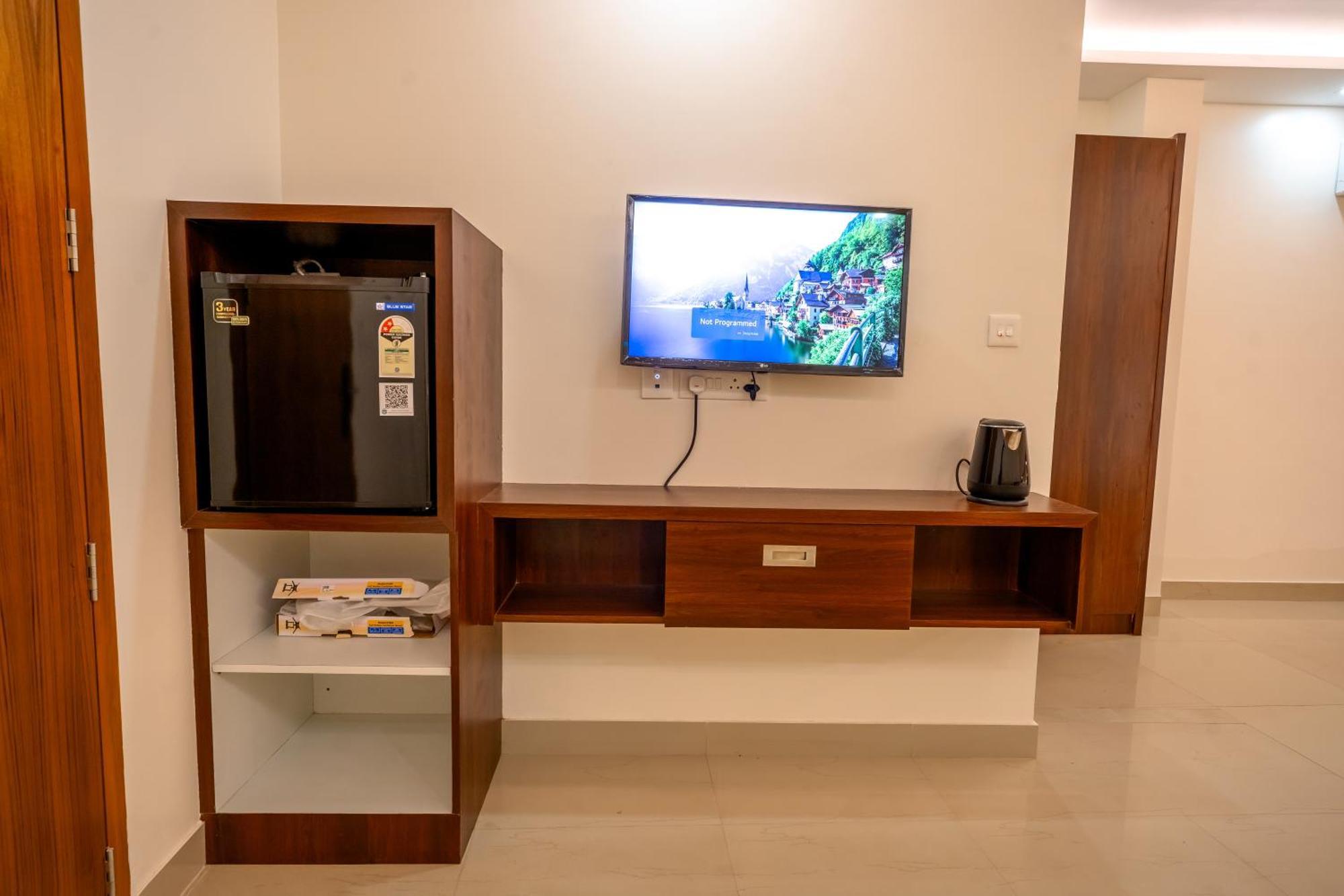 Hotel Metro Residency à Tirur Extérieur photo
