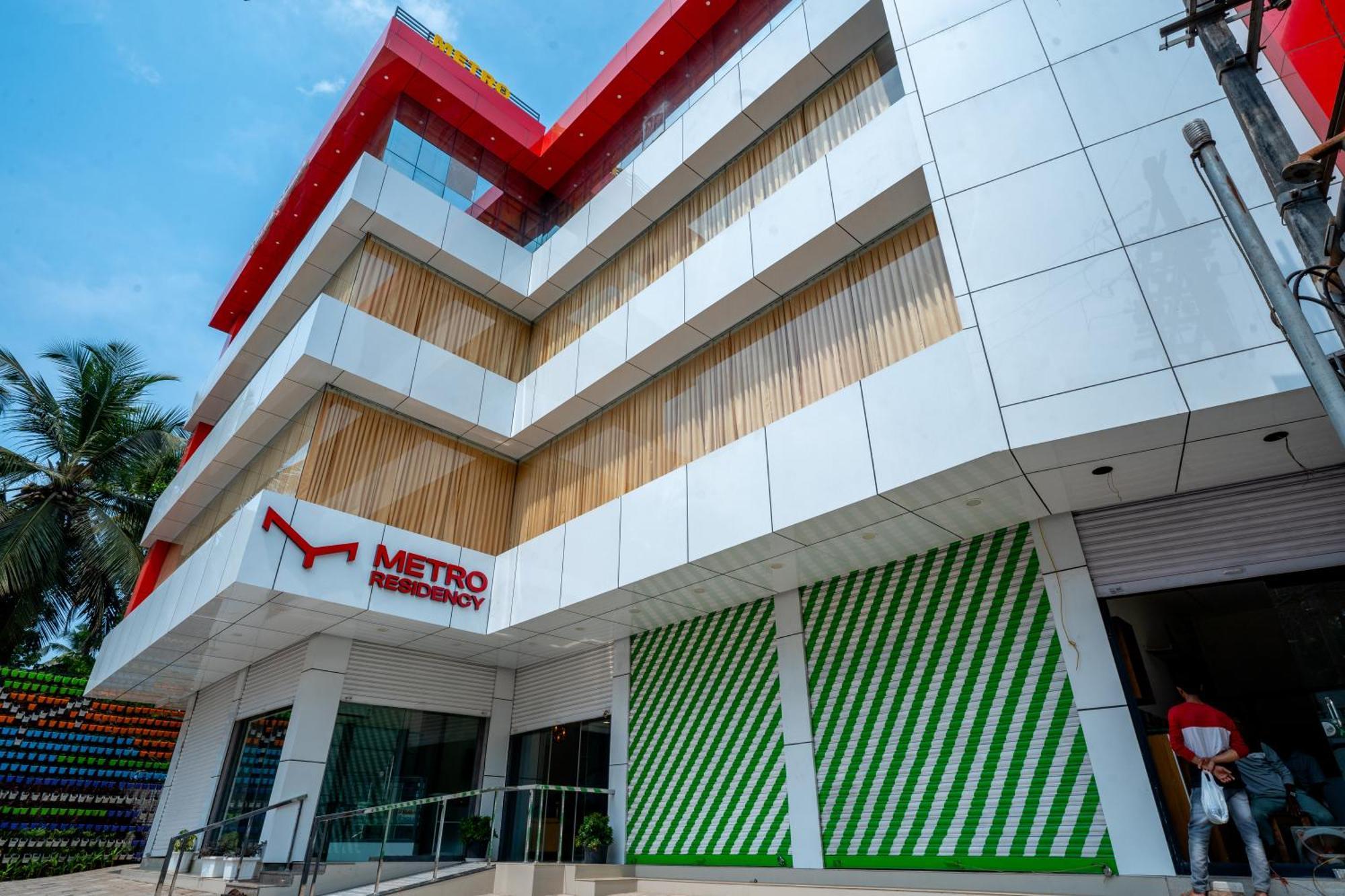 Hotel Metro Residency à Tirur Extérieur photo